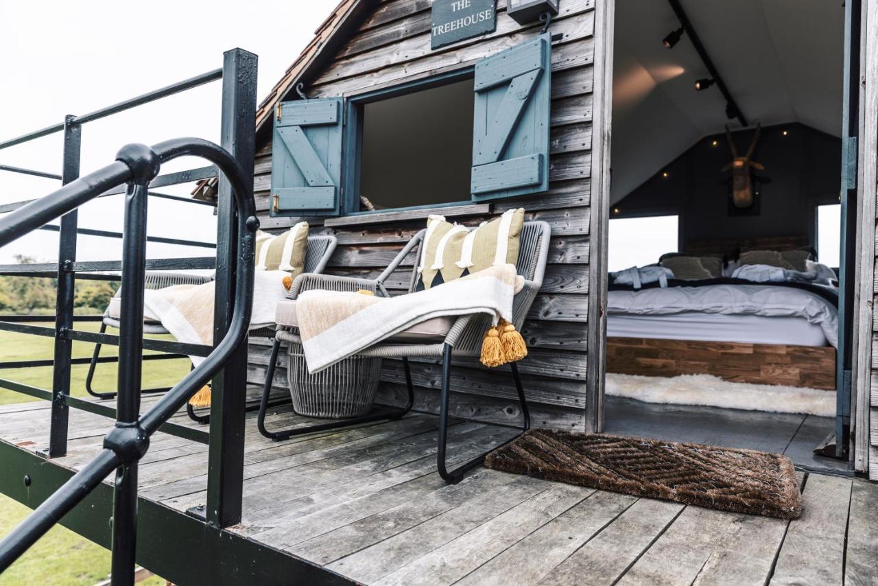 The Treehouse At Humblebee Hall Вустер Экстерьер фото